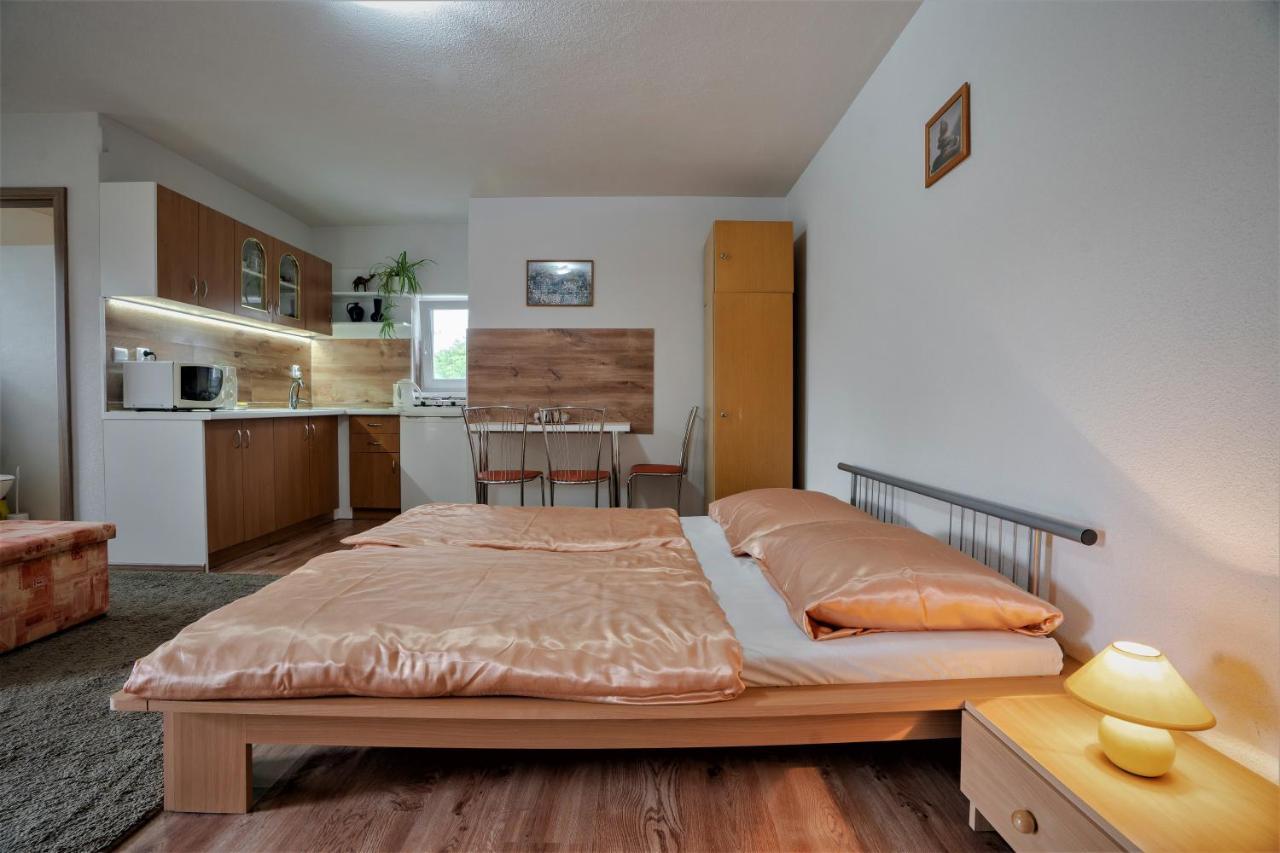 Apartmany Anna Liptovsky Michal Екстер'єр фото